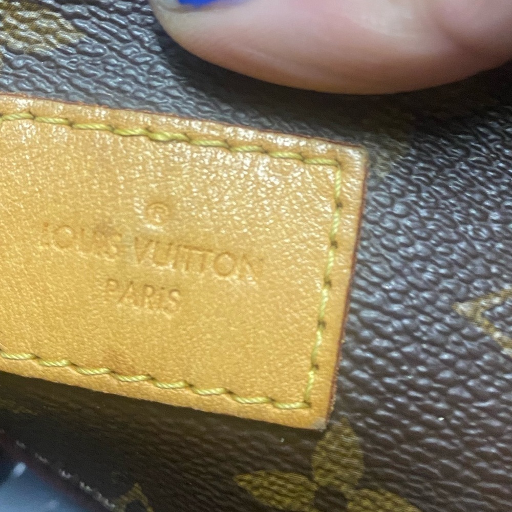 Louis Vuitton Melie - Picture 10 of 17